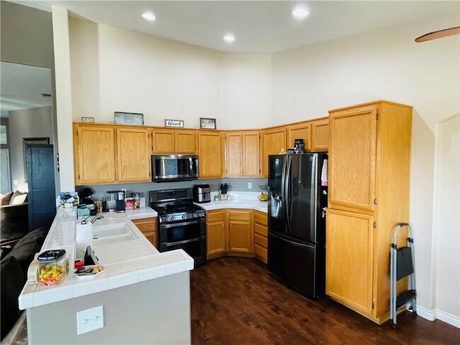 Building Photo - 27613 Vanilla Ct