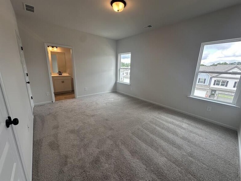 Building Photo - 59 Professional Pl