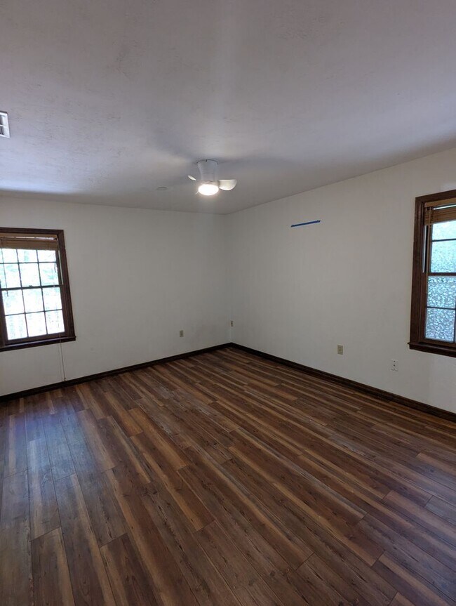 Building Photo - 3/2 : Nestled in the highly desirable Haile Plantation community
