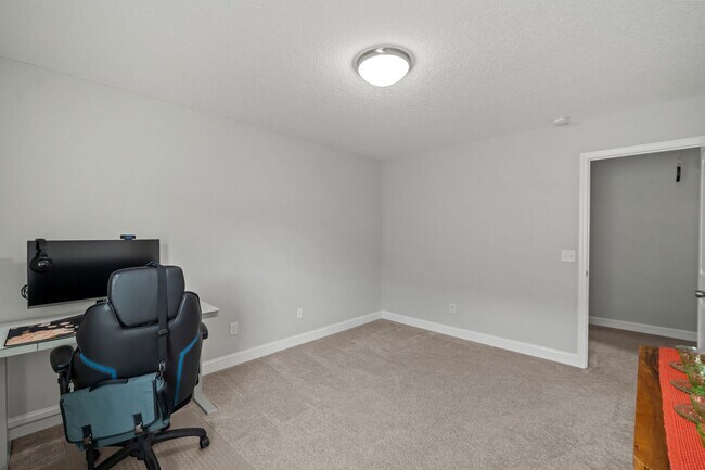 Building Photo - 25 Perlieu Ct