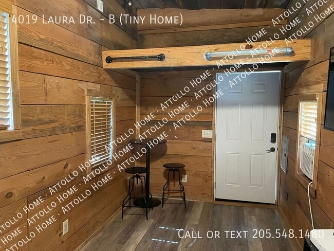 Building Photo - 4019 Laura Dr
