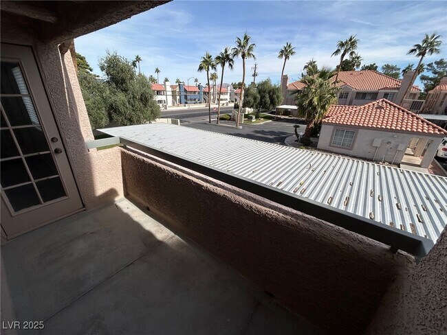 Building Photo - 1375 E Hacienda Ave