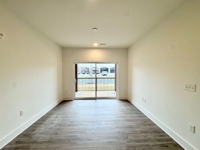 Building Photo - Discover Your Perfect 2-Bed Apartment at Brixton!
