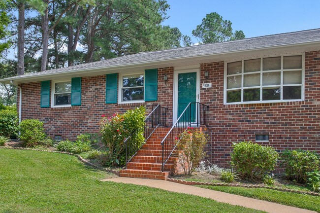 Building Photo - Pristine Brick Rancher in Sandston on an acre