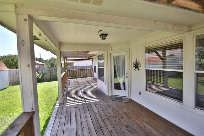 Building Photo - BEAUTIFUL 3 BEDROOMS / 2 BATH HOME IN SETTLERS CROSSING