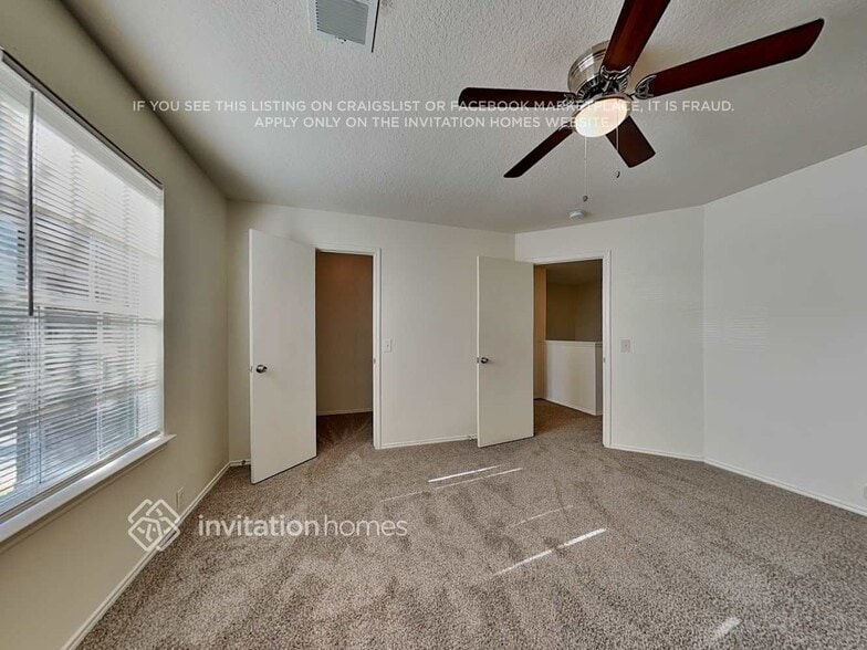 Building Photo - 4811 Russet Trail Ct