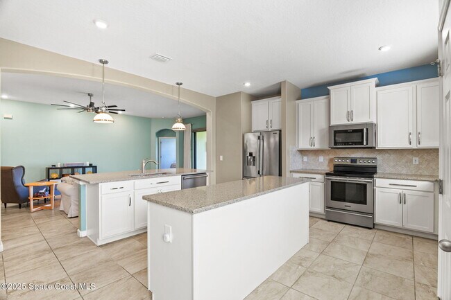 Building Photo - 3575 Salt Marsh Cir