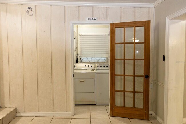 Building Photo - 16204 Tampa St