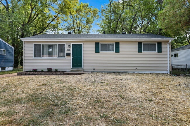 Primary Photo - 1050 Ozment Dr