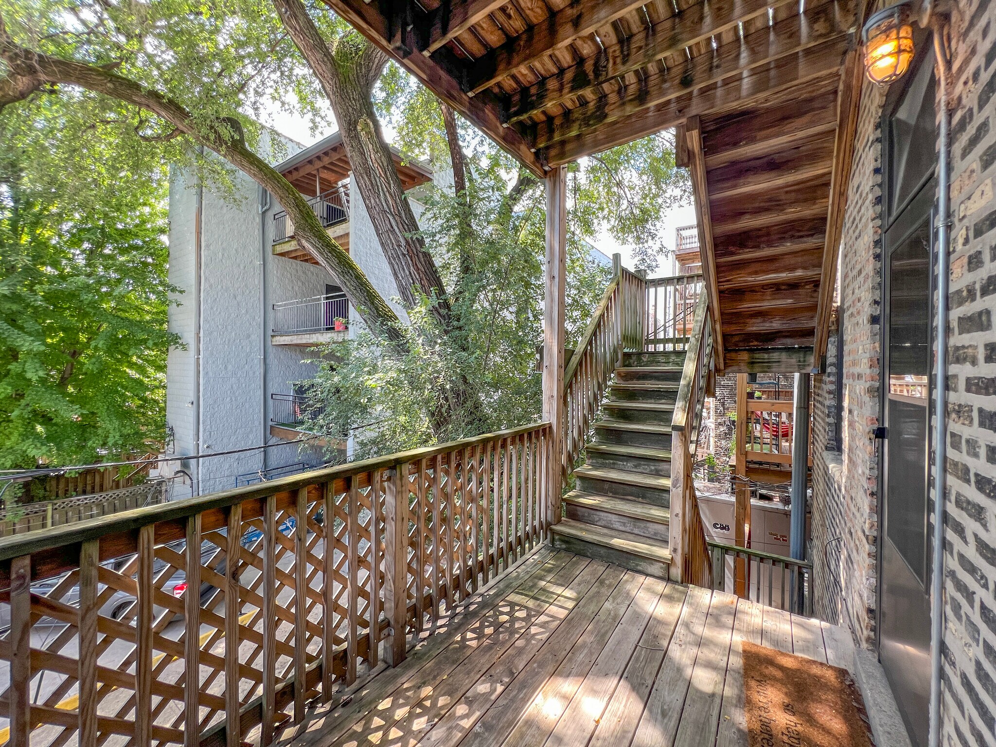 Building Photo - 951 W Armitage Ave