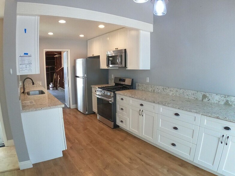 Building Photo - 491 Harbor Lights Ln