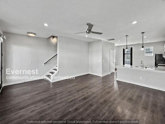 Building Photo - 205 Jeffries Wy