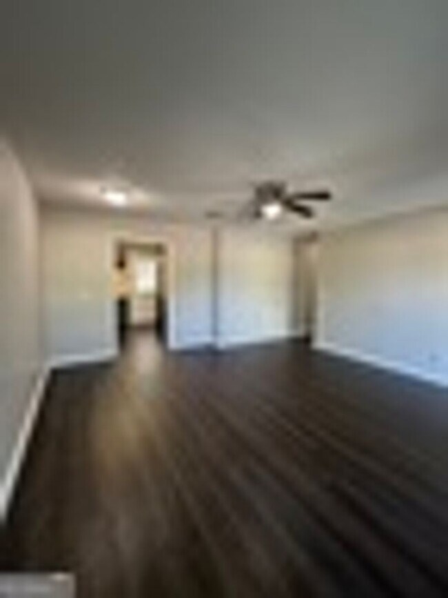 Building Photo - 73 Talbot Ct