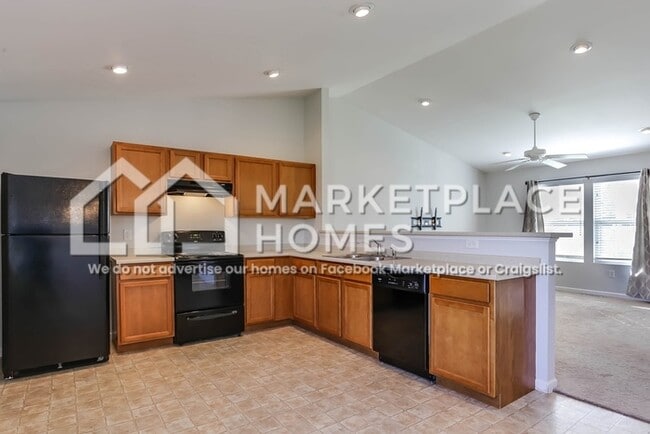 Building Photo - 4722 Torrington Dr SE