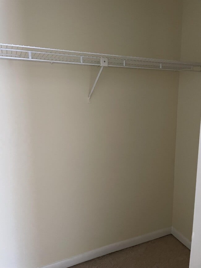 Building Photo - 152 Harvest Dr