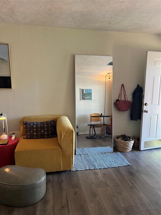 Building Photo - 5112 Martin Ave