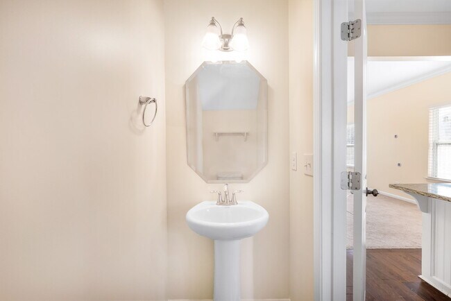 Building Photo - 4276 Sutwick Dr