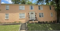Building Photo - 2/1 apartment in Belhaven. Sleek gray walls with beautiful hardwoods, tile kitchen floors, W/D an...