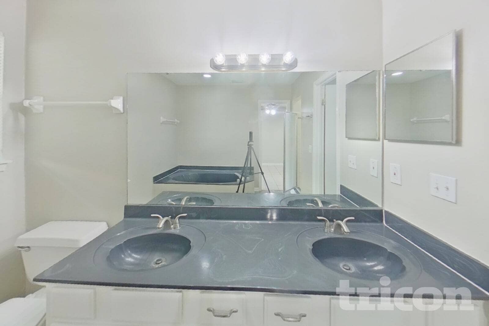 Building Photo - 417 Filmore Dr