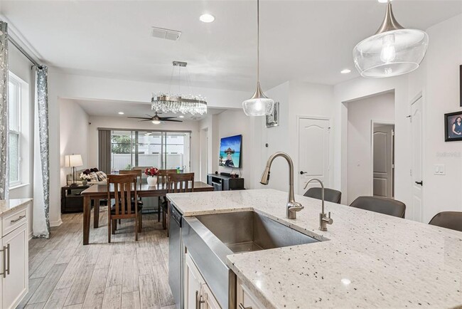 Building Photo - 2615 Pinyonpine Ln