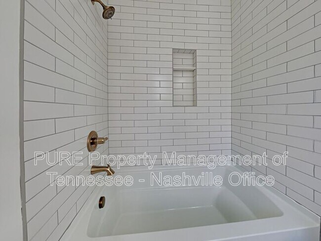 Building Photo - 1256 Thomas St