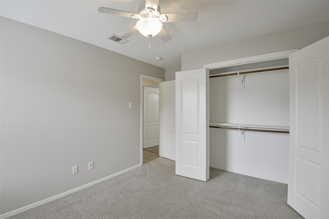 Building Photo - 24415 Strong Pine Dr