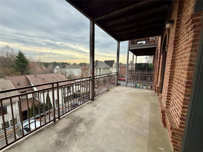 Building Photo - 360 Chambers St