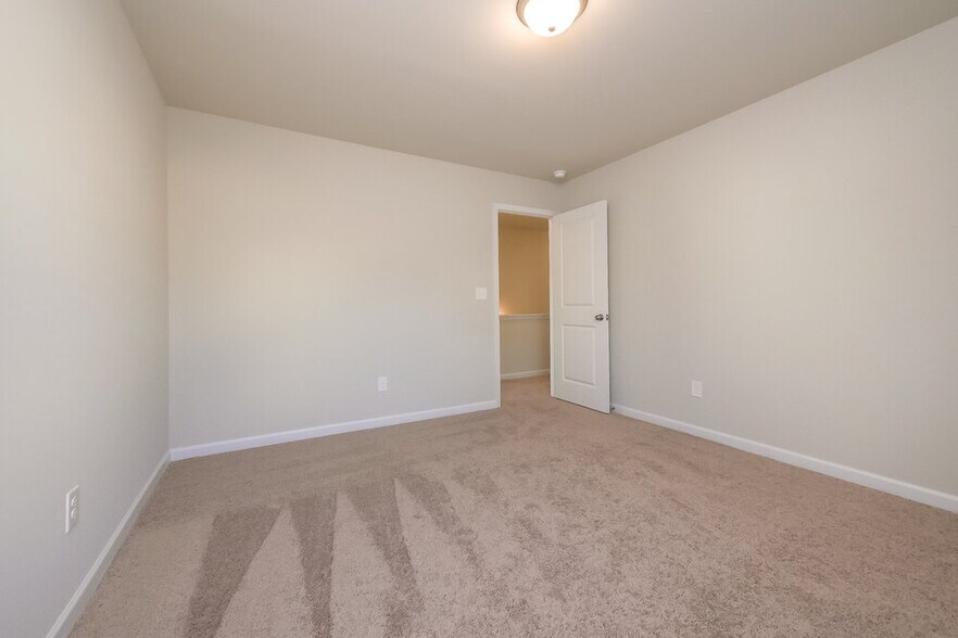 Building Photo - 11152 Shadow Creek Terrace