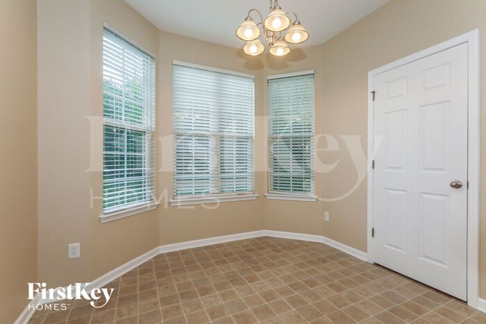 Building Photo - 4819 Eagle Creek Dr