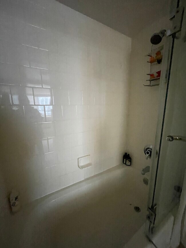 Building Photo - 400 Beale St