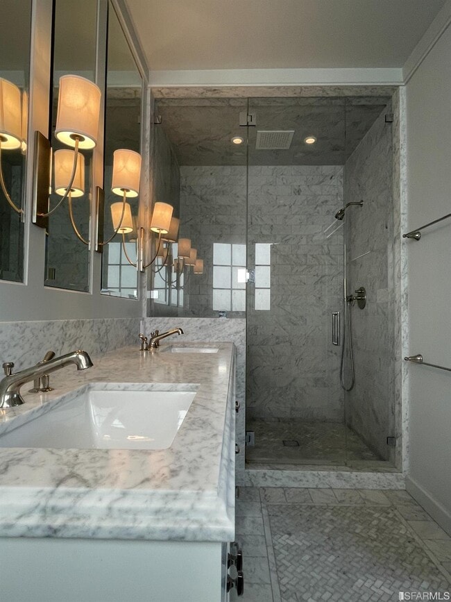 Building Photo - 50 Scenic Way