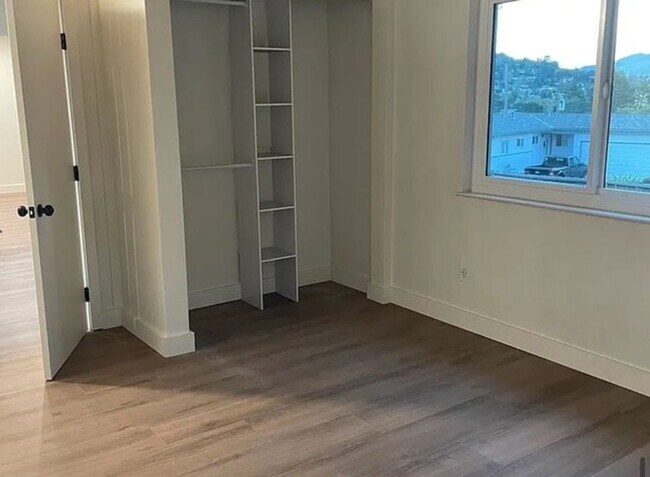 Building Photo - Short Term Rental Close to Cal Poly