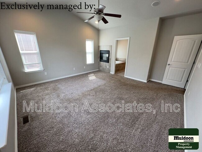 Building Photo - 6838 Black Saddle Dr