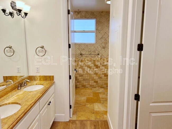 Building Photo - 16123 W Sunset Blvd