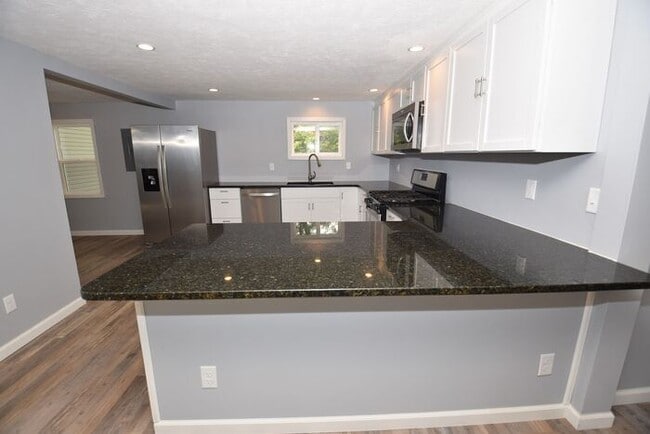 Building Photo - 3 bedroom in Granger in PHM school district