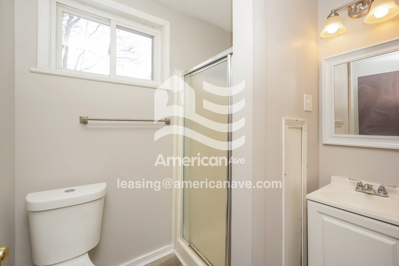 Building Photo - 1027 Delia Ave