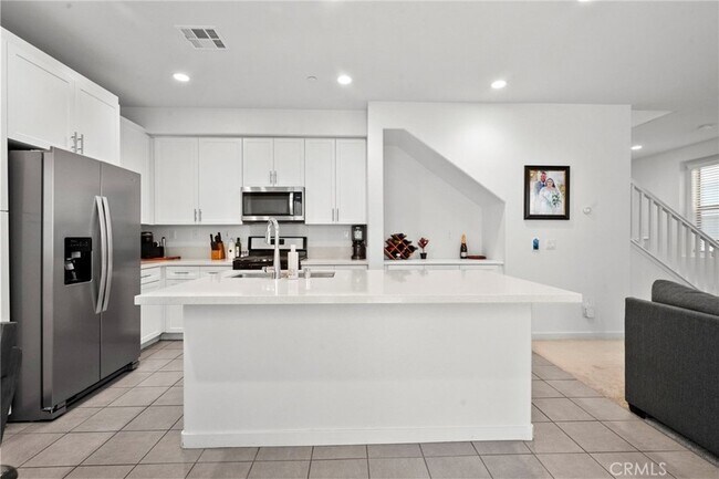 Building Photo - 16008 Jamie Ln