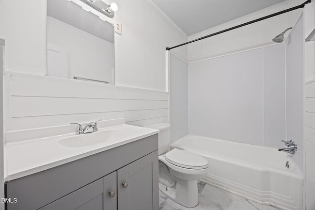 Building Photo - 1206 S 9th St