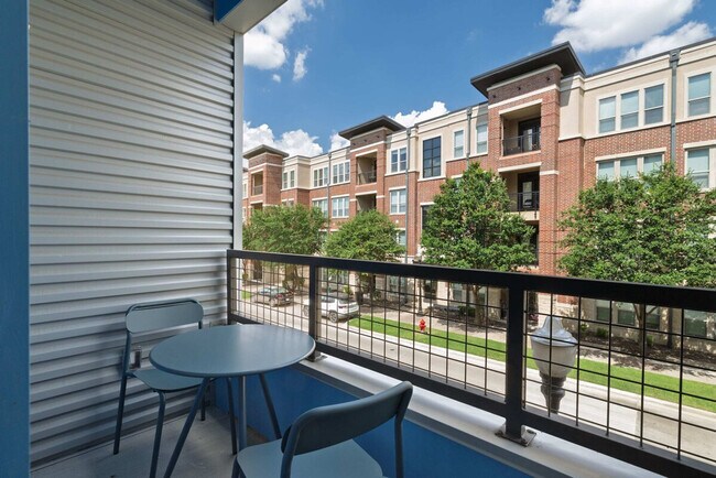 Building Photo - 515 Samuels Ave