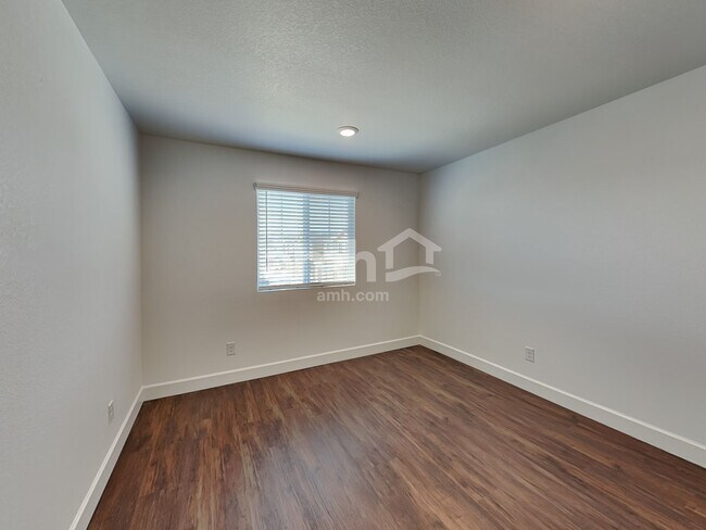 Building Photo - 8815 N 171st Dr