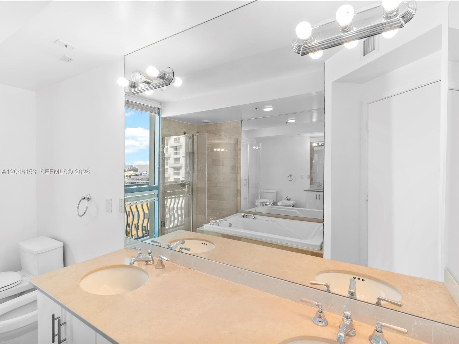 Building Photo - 1500 Ocean Dr
