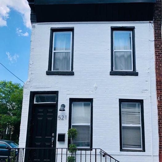 Primary Photo - 521 Cantrell St