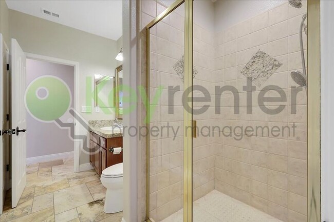 Building Photo - 6820 Cherry Ridge Cir