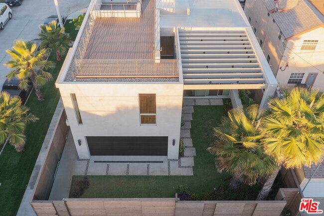 Building Photo - 2801 Sanborn Ave