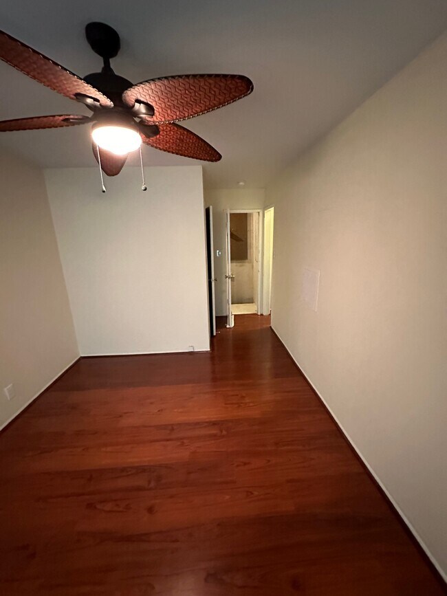 Building Photo - 26025 Cypress St