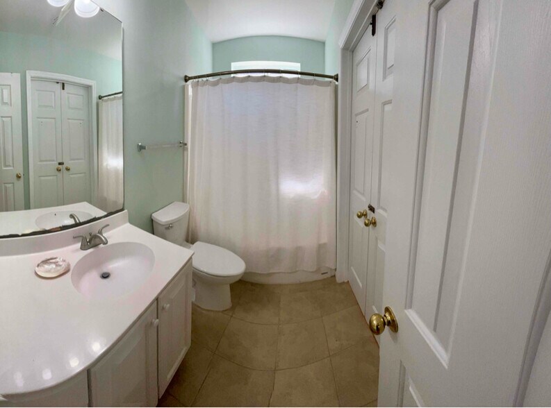 Building Photo - 305 Rice Bay Dr