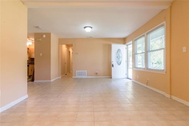 Building Photo - 2515 Greenhurst Dr