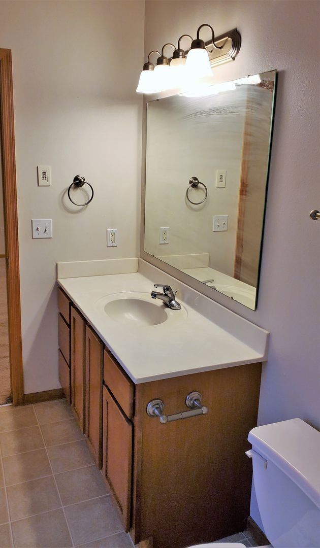 Building Photo - $1,450 | 2 Bedroom, 2 Bathroom Condo | Pets Negotiable | Available for August 1st, 2026 Move In!