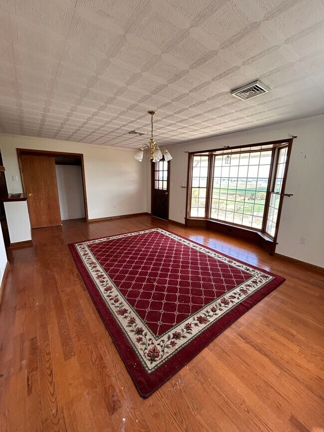 Building Photo - Spacious Ranch Home For Rent In Lititz