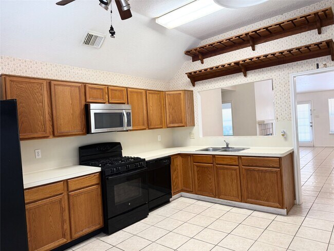 Building Photo - 9035 Waving Fields Dr